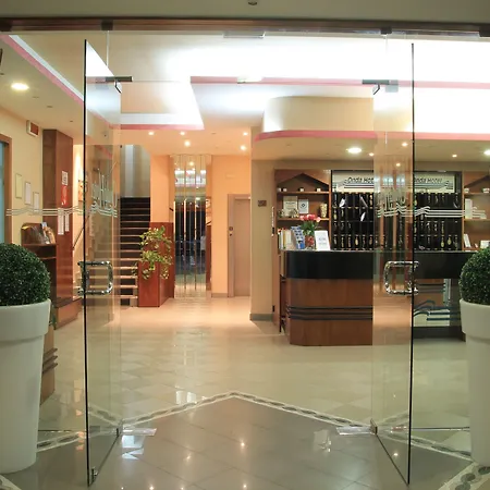 Orizzonte Hotel 3*